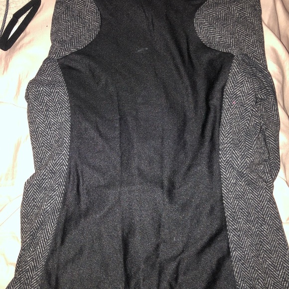 Black and and gray lulu lemon sweater - Picture 2 of 5